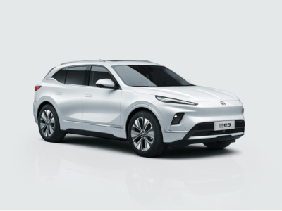 別克純電E5新上市，三款車型價格親民，續航最高達620公里！