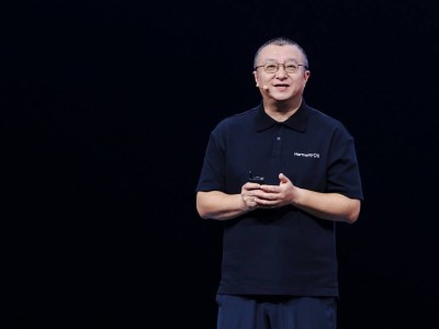 HDC 2025見證：鴻蒙智能體攜“微博智搜”，語音互動(dòng)解鎖熱點(diǎn)新體驗(yàn)！