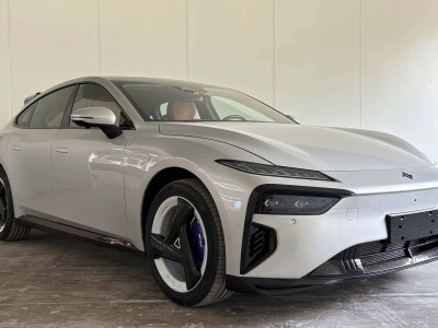 東風(fēng)奕派eπ007新車型來襲！空氣動(dòng)力學(xué)套件加持，運(yùn)動(dòng)風(fēng)格內(nèi)飾搶先看