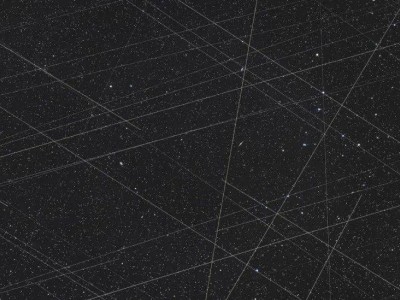 星鏈衛星威脅地球天文觀測，“中國天眼”等射電望遠鏡面臨失明危機
