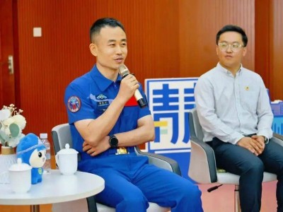神舟二十號(hào)遨游太空近兩月，新老航天員交替，誰(shuí)將缺席神二十一？