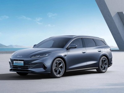 比亞迪五款新車亮相，仰望U8L領銜，哪款將成為新寵？