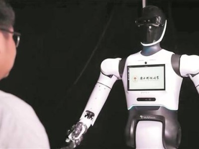 南科大自研人形機器人“南科盤古”問世，展現AI創新實力