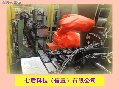 那智MZ12防靜電機器人防護服：科技守護，安全生產新助力