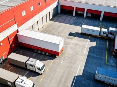 京東產發攜手阿布扎比機場自由區 共建中東首個7萬平米智慧物流中心