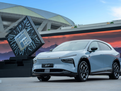 何小鵬和雷軍組團圍剿Model Y