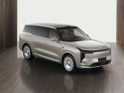 智己LS9正式亮相：首款增程大型SUV，挑戰(zhàn)理想與問界市場地位