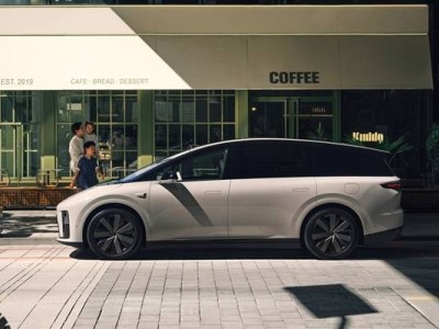 理想i8超快充實測：10分鐘續航500公里，燃油車補能優勢受挑戰