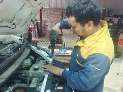 寒門子弟沈明輝：以誠信和技術鋪就汽車維修創(chuàng)業(yè)路
