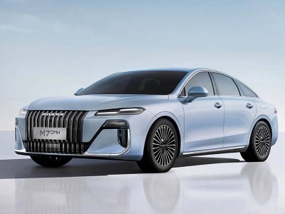 榮威M7 DMH成都車展預售，搭載上汽五代DMH混動技術，續航超2000km