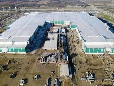 松下無陽極電池技術2027年量產，或為特斯拉等電動車續航與市場格局帶來新變局