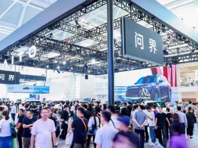 問界全系閃耀天津車展:智慧科技賦能,豪華出行新體驗來襲
