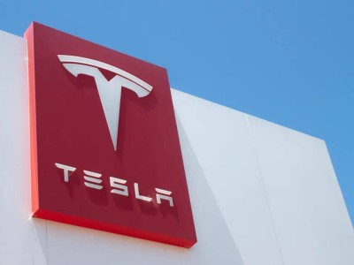 特斯拉2025年Q3交付497099輛超預(yù)期 Model Y/3成主力 其余車型銷量下滑