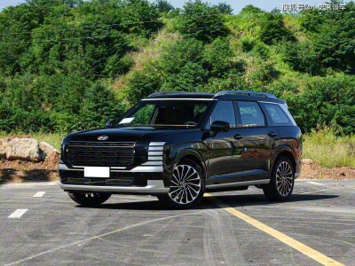 韓系豪華新選擇！2026款帕里斯帝超5米車身配2.5T混動，6/7座靈活布局