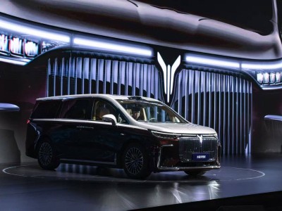 沖刺港股：嵐圖汽車以“高端”為刃，能否劈開新能源市場(chǎng)新天地？