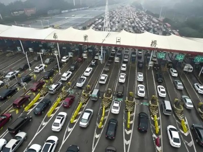 十一自駕新體驗：比亞迪插混車主滿油滿電出發，智駕助力暢享無憂旅程