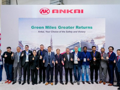 安凱客車“雙子星”比利時首發，以中國智慧推動全球綠色交通新發展