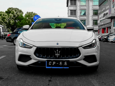 湖南街頭現“魔幻桑塔納”：瑪莎拉蒂身價藏身普桑外形，交警頻攔車主哭笑不得