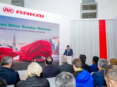 安凱客車比利時博覽會閃耀登場,“雙子星”攜中國智慧開啟綠色出行新篇