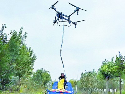 菏澤秋收正酣：無人機(jī)、履帶機(jī)齊上陣，多措并舉力保秋糧歸倉