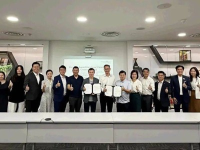 比亞迪攜手伙伴中標(biāo)新加坡L4級智駕巴士試點，為綠色交通智能化注入新動力