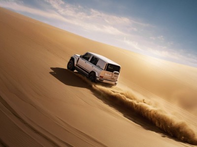 混動(dòng)崛起：新能源出行新篇章，油電協(xié)同共繪產(chǎn)業(yè)新藍(lán)圖