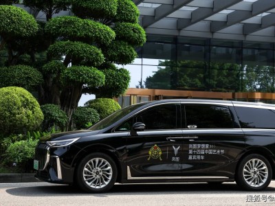 嵐圖汽車邂逅中國藝術節，以科技美學共繪藝術盛會的流動畫卷