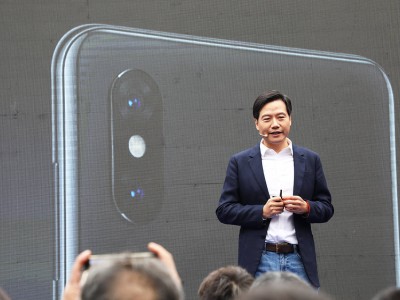 ?雷軍2025智能網聯汽車大會演講：汽車安全為基，小米交付40萬輛，共促行業健康發展?