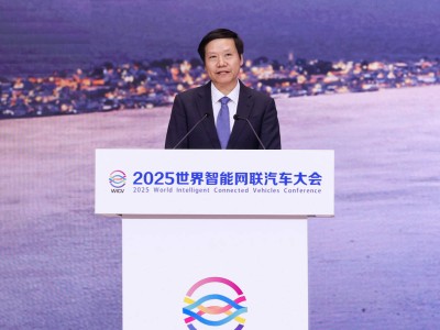雷軍成都事故后首度發(fā)聲:智能網(wǎng)聯(lián)汽車需共建生態(tài),小米愿攜手行業(yè)破局突圍