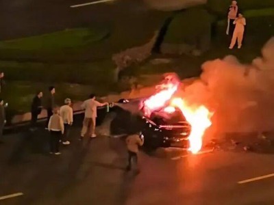 雷軍造車遇困局,劉強東布局汽車生態(tài):新能源賽道兩種發(fā)展路徑大碰撞