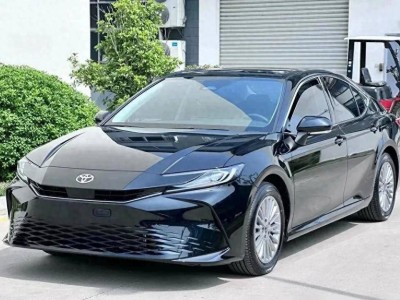 2026款凱美瑞煥新登場，混動低價+科技內飾，雅閣車主直呼壓力來了