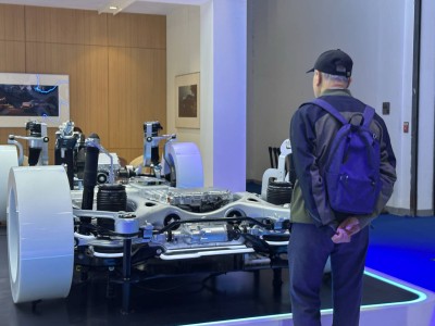 ?2025世界智能網聯汽車大會：智能座艙、清潔能源共繪未來出行新圖景?