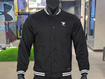 安德瑪U(kuò)A復(fù)古工裝夾克百億補(bǔ)貼價(jià)，立領(lǐng)搭扣設(shè)計(jì)，229.9元再享折扣僅174.32元