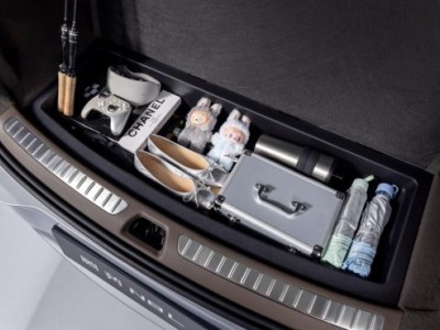 騰勢N8L上市：大六座超安全超豪華，以科技智艙構筑“人車家”美好出行