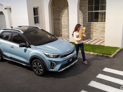 6.48萬起！2026款起亞奕跑：空間實用、油耗低，年輕人的理想座駕