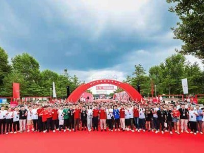 紅旗品牌煥新啟航:三年三步走,從國車符號邁向國民車新征程