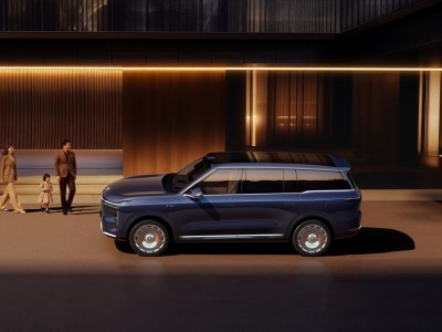 智己LS9全球首發預售，以旗艦科技重塑30萬級大六座SUV新標桿