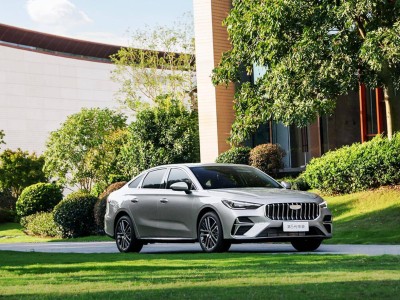 年末購車季，全新一代吉利帝豪與大眾朗逸Pro，哪款更合你心意？