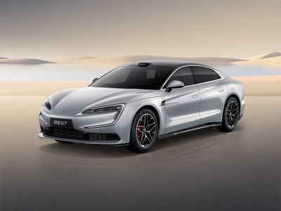 電動化浪潮下，仰望U7 PHEV搭載自研水平對置發動機開啟高端混動新篇