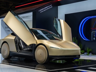 進博會“科技盛宴”:特斯拉Cybercab亞洲首秀,人形機器人量產在即