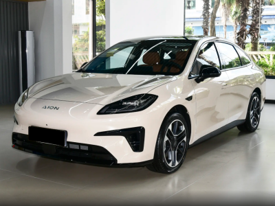 10萬級純電家轎怎么選?AION RT煥新版與秦L EV全方位實力大比拼