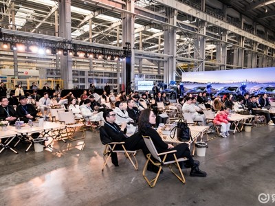 享界S9：以工業(yè)詩(shī)意重構(gòu)豪華，開啟新豪華哲學(xué)新境界