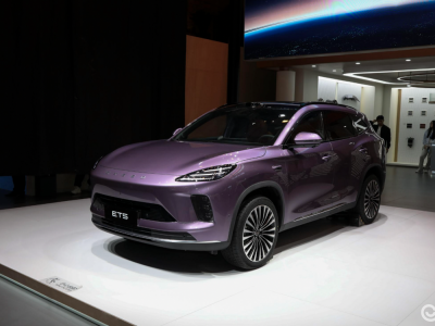 星途ET5正式登場,較預售價直降超2萬,高配獵鷹700智駕成亮點