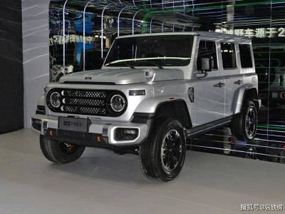 北京汽車制造廠212 T01混動版亮相車展，復古外觀硬朗，明年一季度將上市