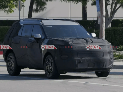 全新現代途勝諜照首曝：硬朗方正設計 動力加速向新能源轉型