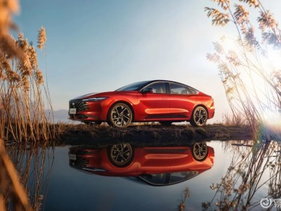 福特新蒙迪歐煥新登場(chǎng),14.98萬(wàn)起,“五大”實(shí)力開(kāi)啟多元出行新體驗(yàn)