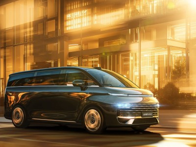 吉利銀河V900:超級AI增程賦能,開啟增程MPV出行新境界