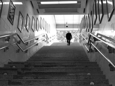 淘寶崩潰瞬間：數字依賴下的失控與找回生活自主權的警醒