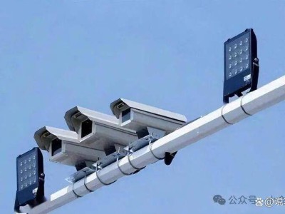 高速“海燕系統(tǒng)”引熱議:嚴(yán)抓分心駕駛,安全與包容如何平衡?