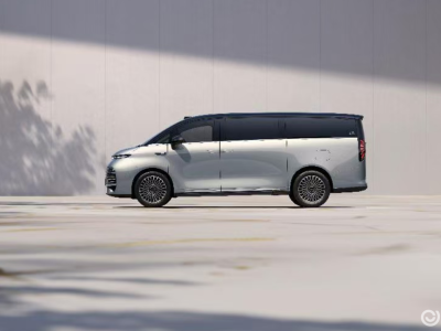 高得房率+四電機四驅+47.26%熱效率，銀河V900能否攪動高端MPV市場？